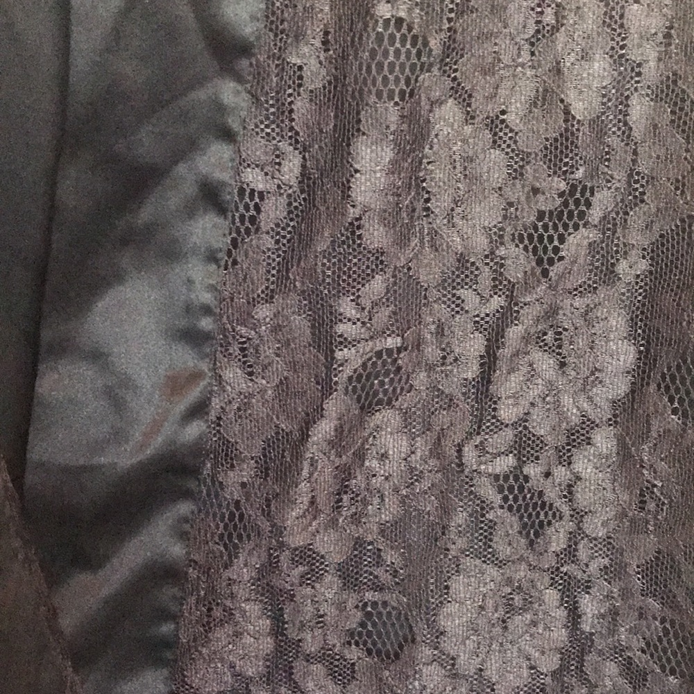 Victoria’s Secret Vintage Black Lace Robe - Picture 2 of 9